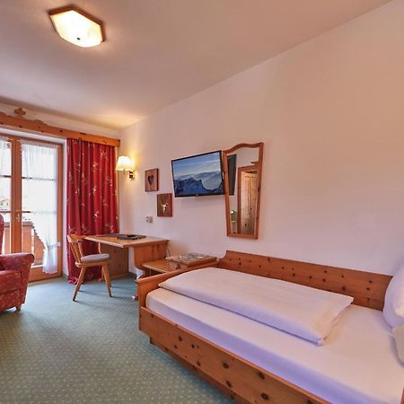 Landhotel Zum Bad Крун Экстерьер фото